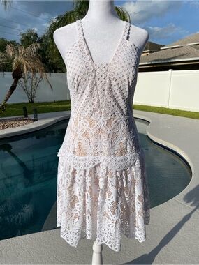 Lilly Pulitzer Adella Dress Resort White Lace Size 4 in excellent condition